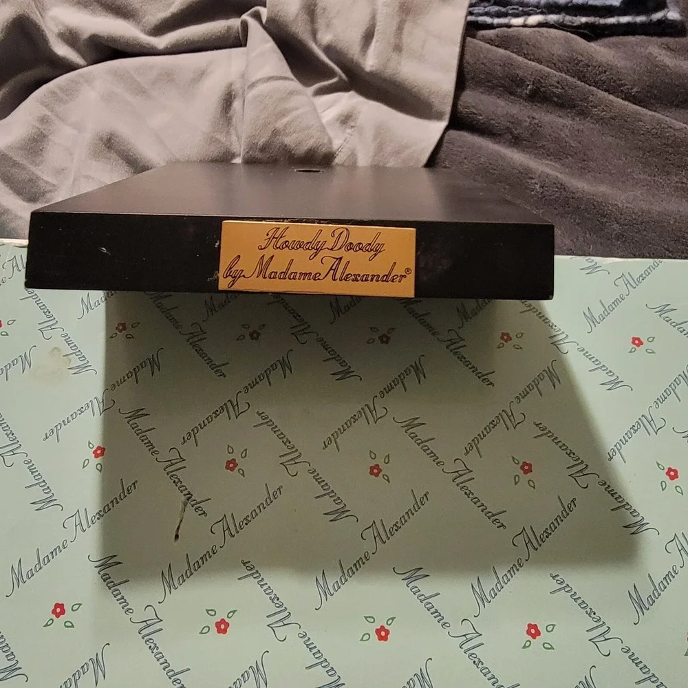 Madame Alexander 8